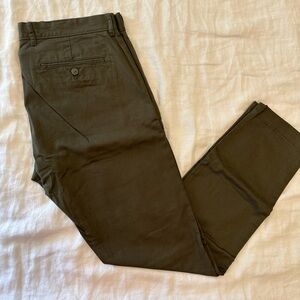 J Crew Green Skinny Slacks Size 36X32 - Brand New, never worn with tags